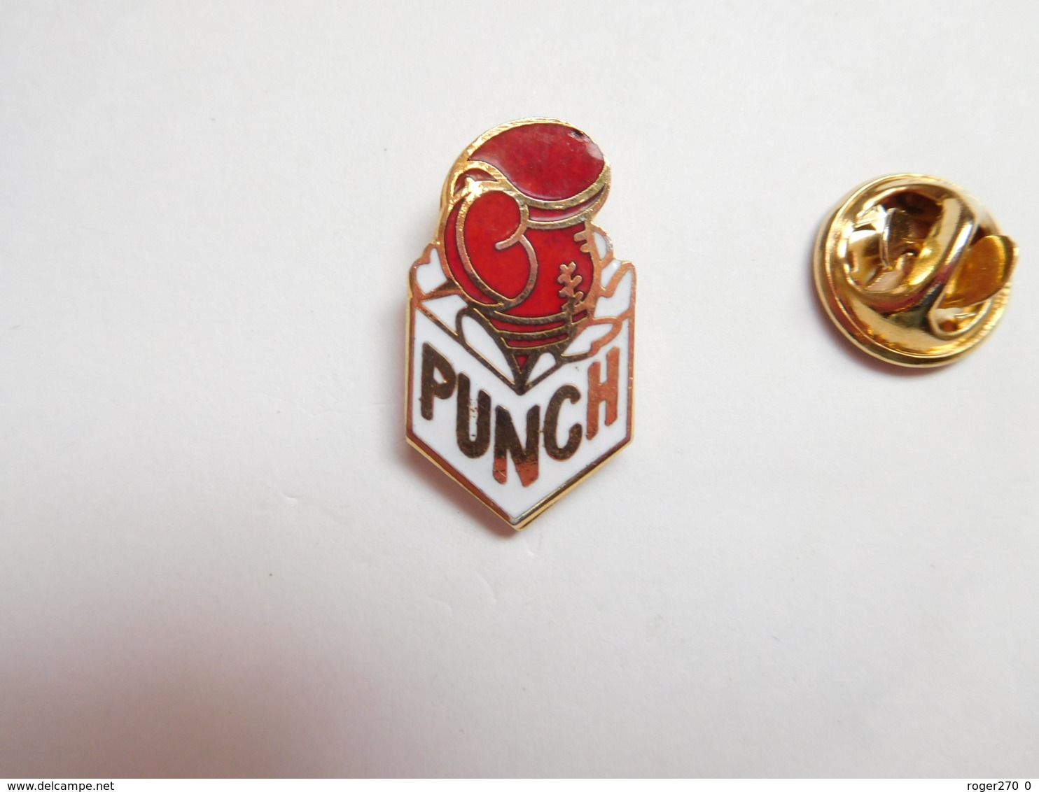 Beau Pin's En EGF , Boxe , Punch , Signé Punch - Boxe