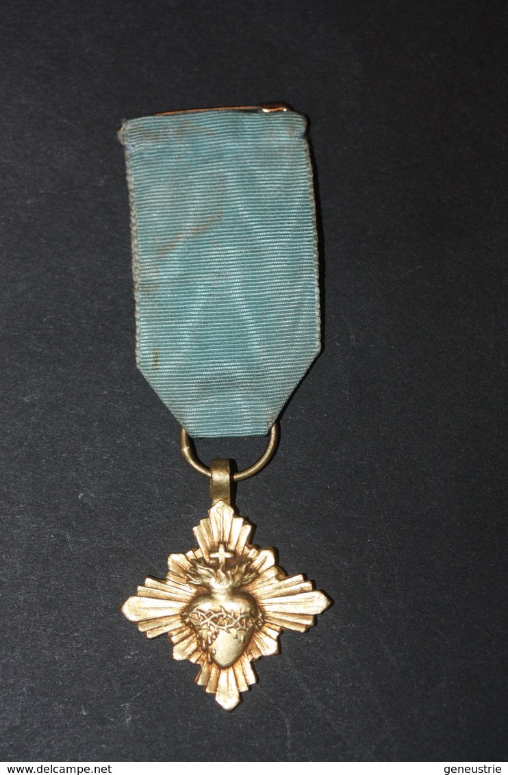 Médaille Religieuse Pendentif Décoration "Pélerinage D'Autun" Religious Medal - Religión & Esoterismo