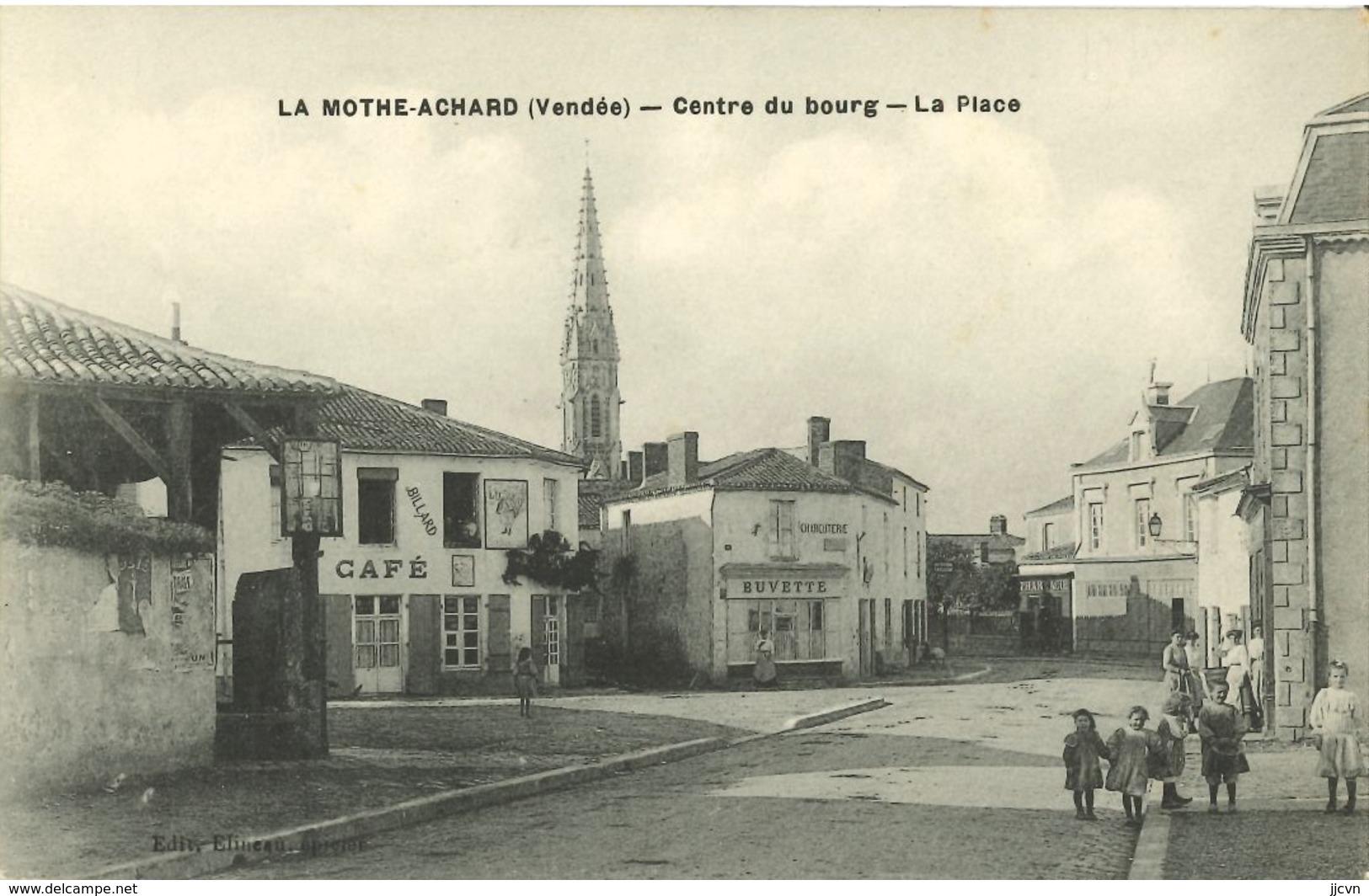 85 - La Mothe Achard - Centre Du Bourg - La Place - La Mothe Achard