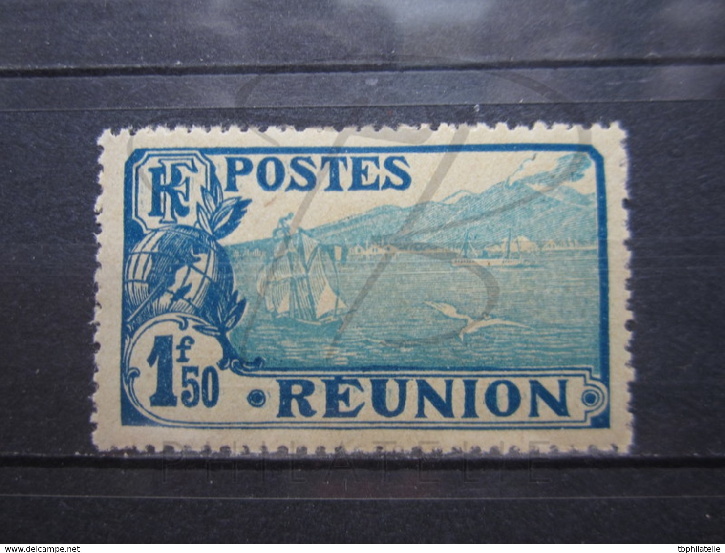 VEND TIMBRE DU REUNION N° 117 , NEUF AVEC CHARNIERE !!! - Neufs