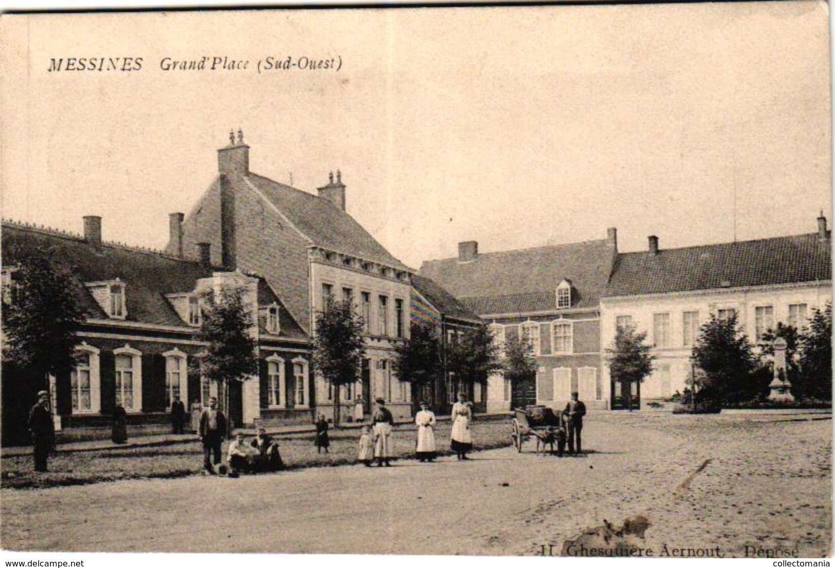 1 Postkaart Mesen  Messines  Grote Markt Grande Place  Hondenkar Attelage à Chien - Mesen