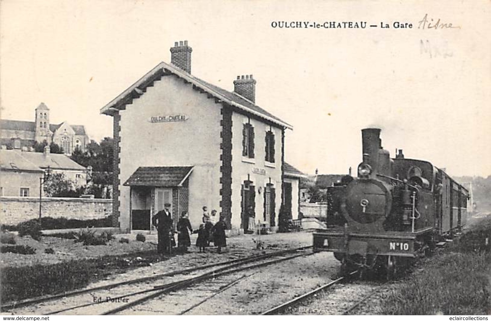 Oulchy Le Château        02     La Gare. Train         ( Voir Scan) - Andere & Zonder Classificatie