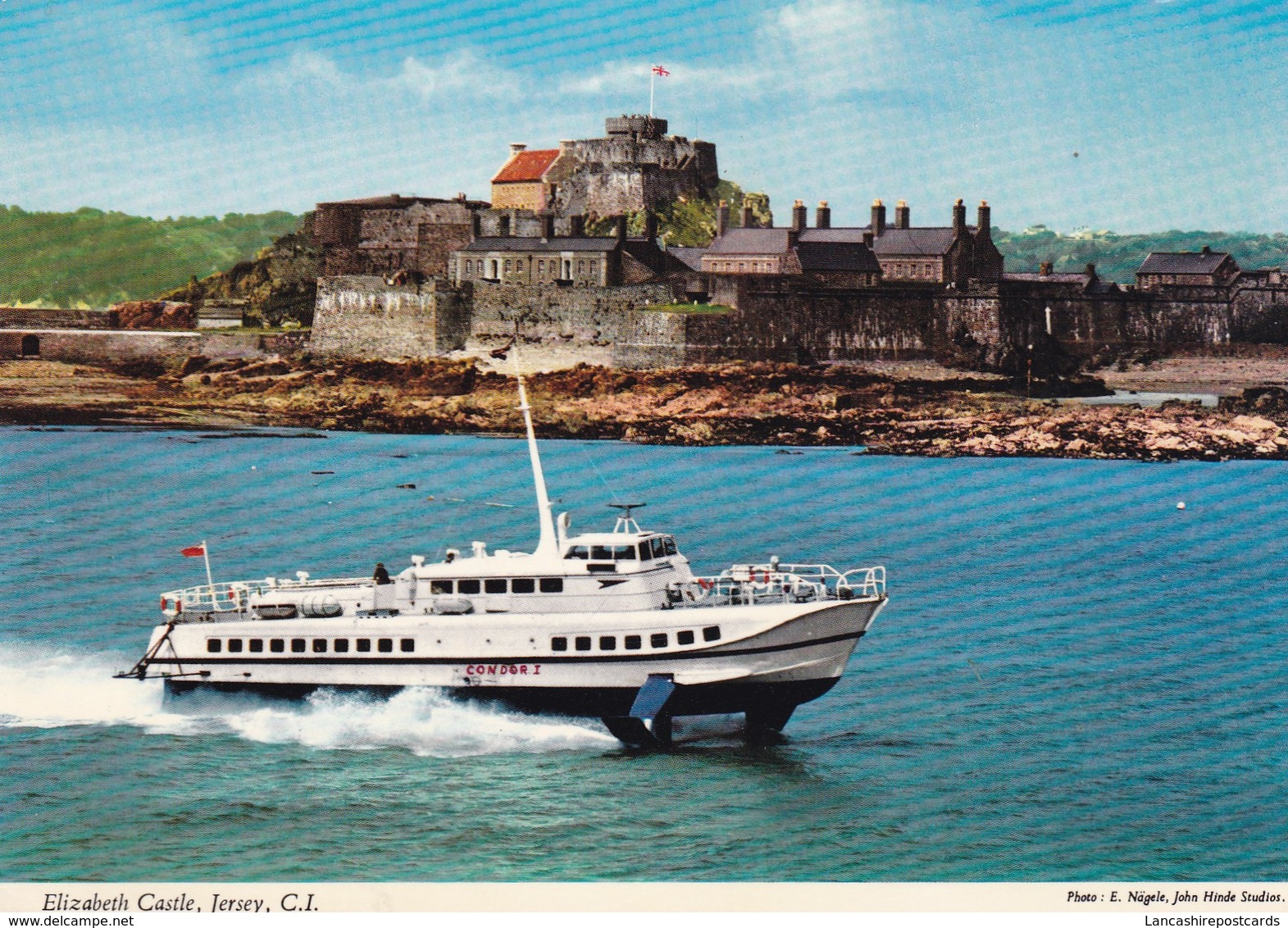 Postcard Hydrofoil Condor 1 Passing Elizabeth Castle Jersey By John Hinde My Ref  B22944 - Ferries