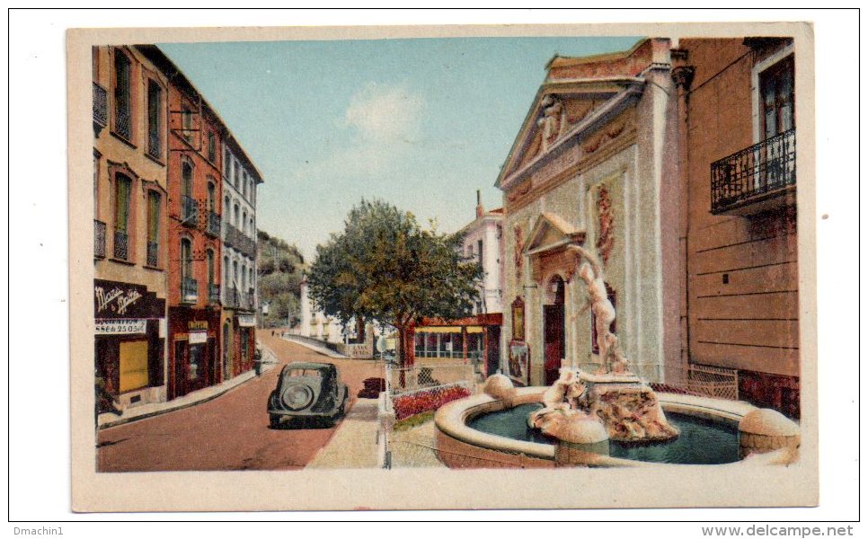 Amélie Les Bains - Avenue Et Place Du Casino- Voir état - Autres & Non Classés