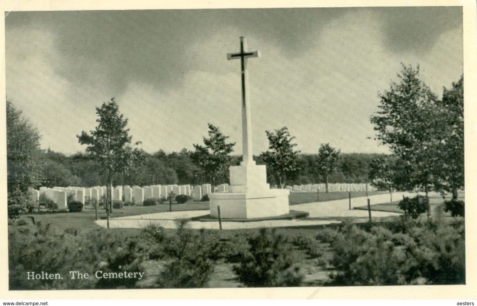 Holten; Canadian Cemetery W.W. II - Canadese Begraaplaats W.O. II - Gelopen. (Foka) - Holten