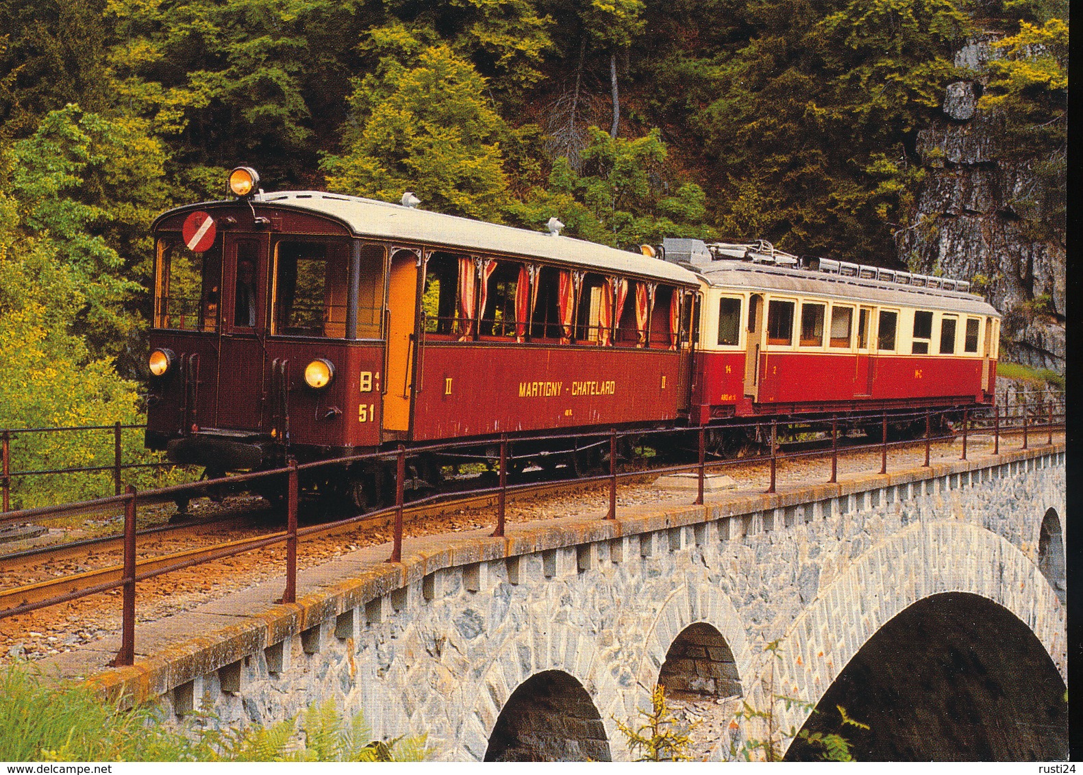 CF A Cremaillere Martigny - Chatelardn ,composition ABDeh 4/4 Et Bt 4 51 Juin 1972 - Eisenbahnen