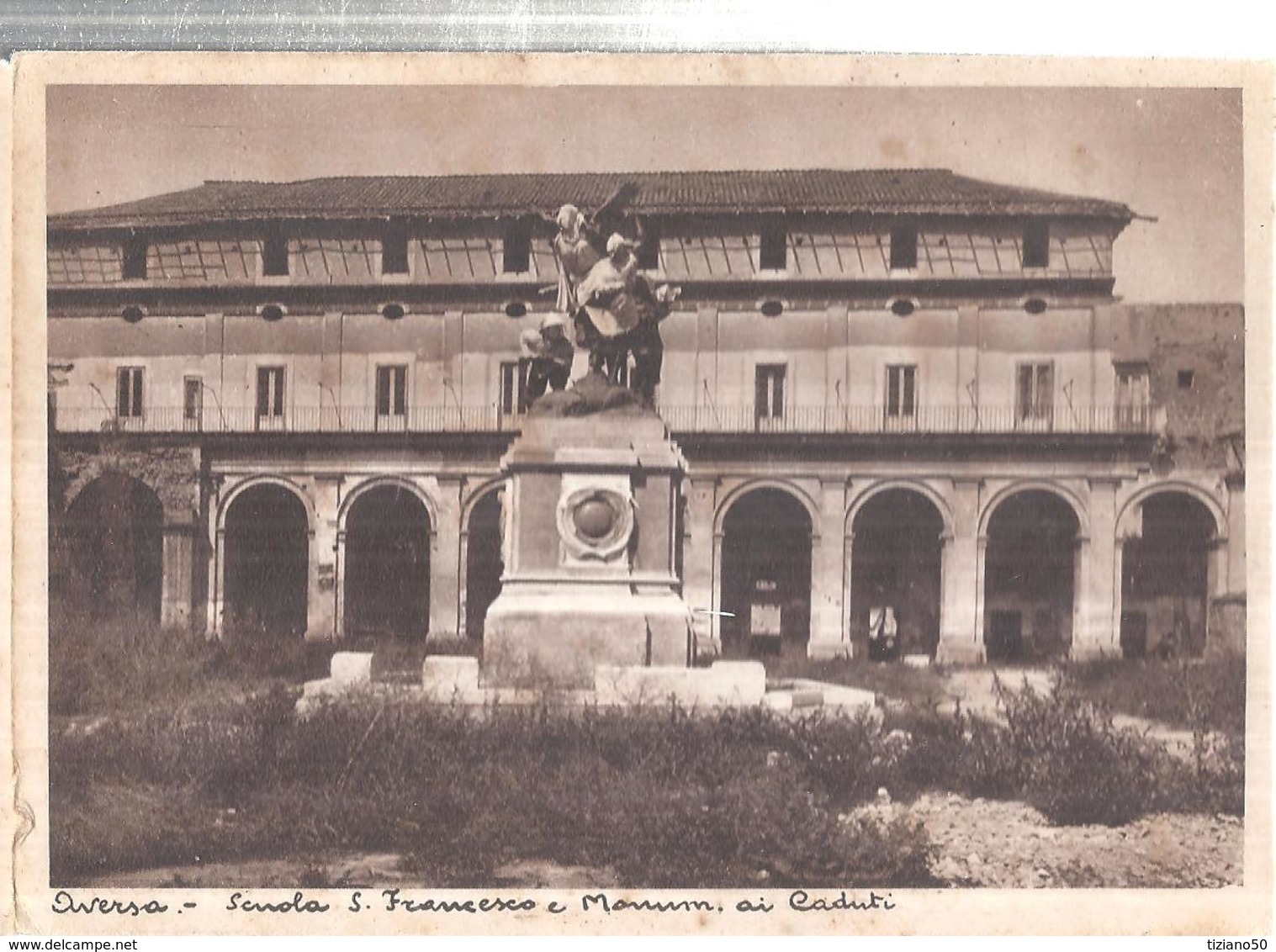 AVERSA SCUOLA E MONUMENTO AI CADUTI.VIAGGIATA NO.1945.503-T - Aversa