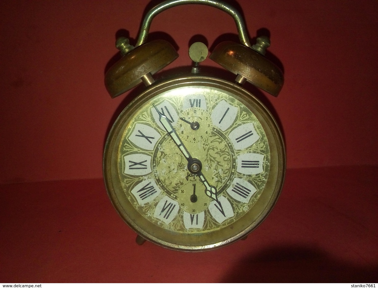 VINTAGE ANCIEN RÉVEIL MÉCANIQUE Fonctionne Heure Et Sonnerie à Révisé Marque JAPY - Alarm Clocks