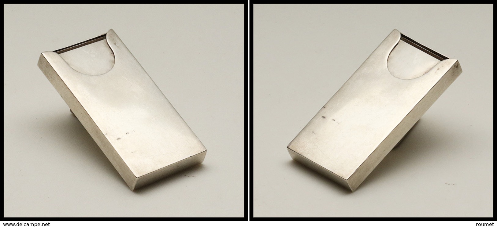 Distributeur De Timbres Rectangulaire, En Argent, Poinçons, 55x28x7mm. - TB (cf Christie's 2002) - Stamp Boxes