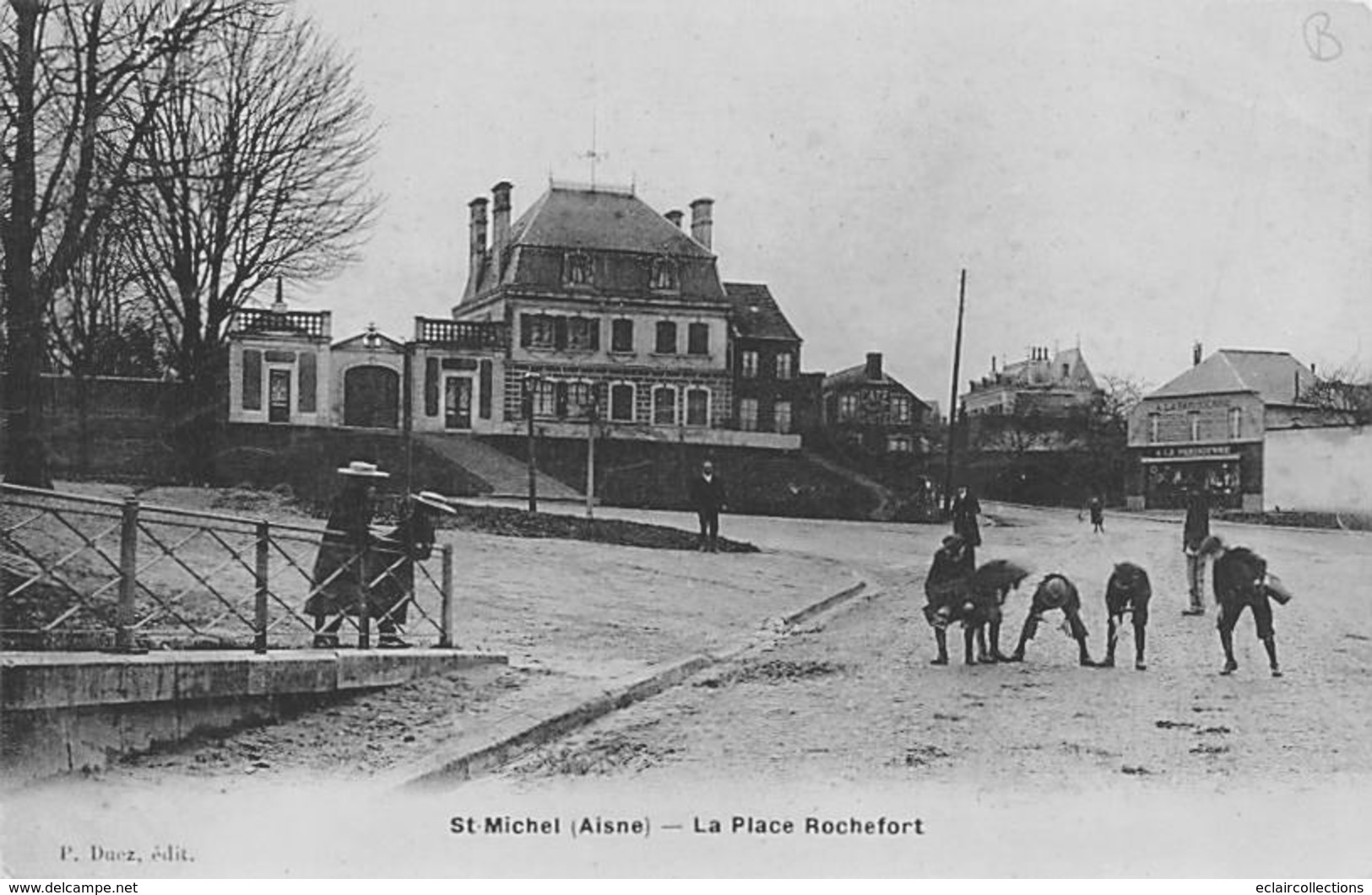 Saint Michel         02        Place Rochefort        (voir Scan) - Andere & Zonder Classificatie