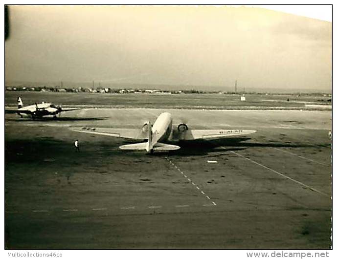 050918 - PHOTO 1959 - 69 BRON Aéroport Avion BEA - Bron