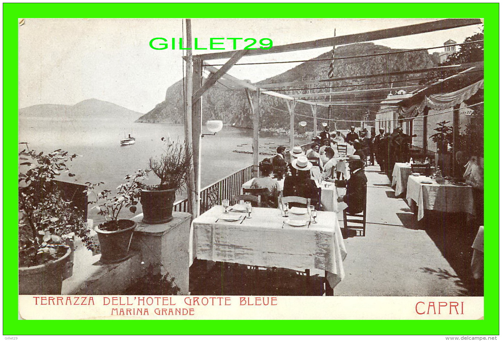 CAPRI, ITALIE -  LA MARINA GRANDE - ANIMÉE - TERRAZZA DEL'HOTEL GROTTE BLEUE - - Napoli