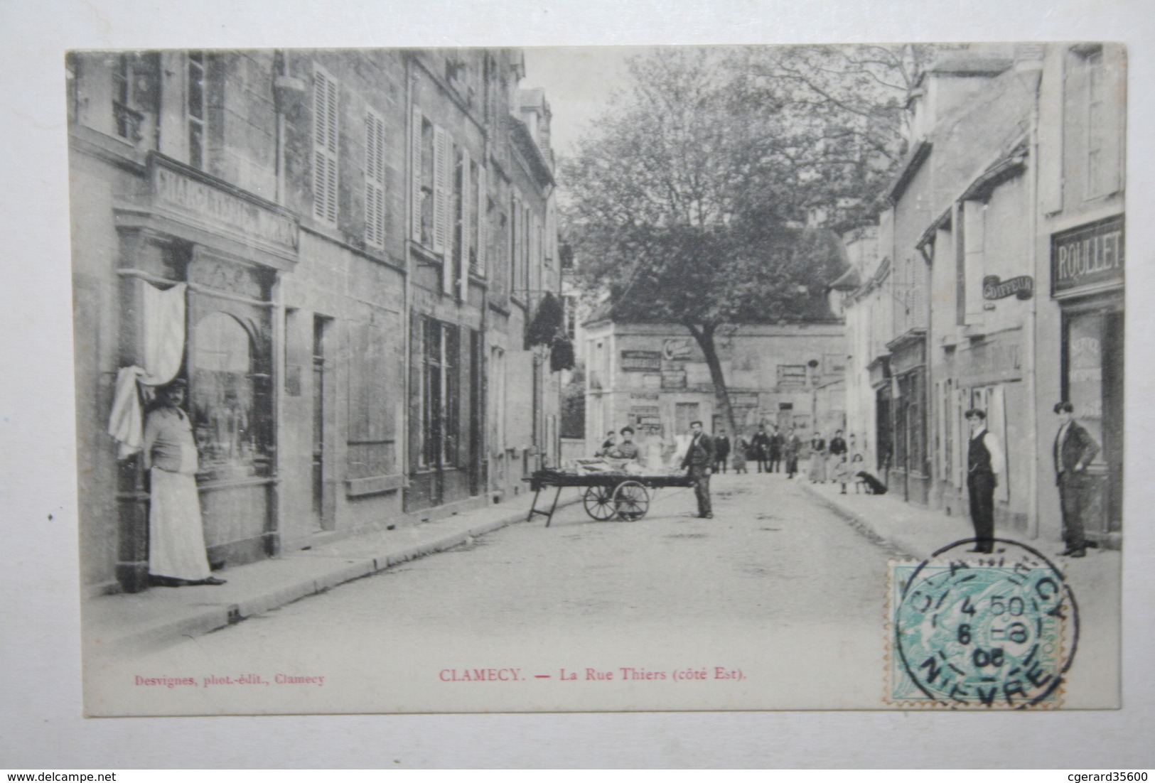 58 : Clamecy - La Rue Thiers  ( Côté Est ) - ( Commerce , Animéee ) - Clamecy