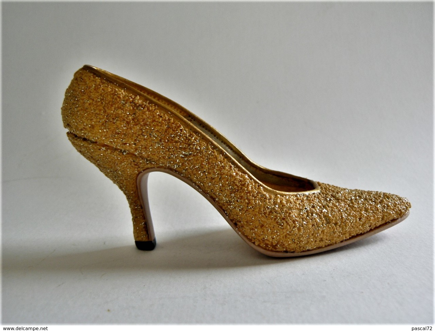 CHAUSSURE MINIATURE COLLECTION GOLDEN STILETTO JUST THE RIGHT SHOE - Sonstige & Ohne Zuordnung