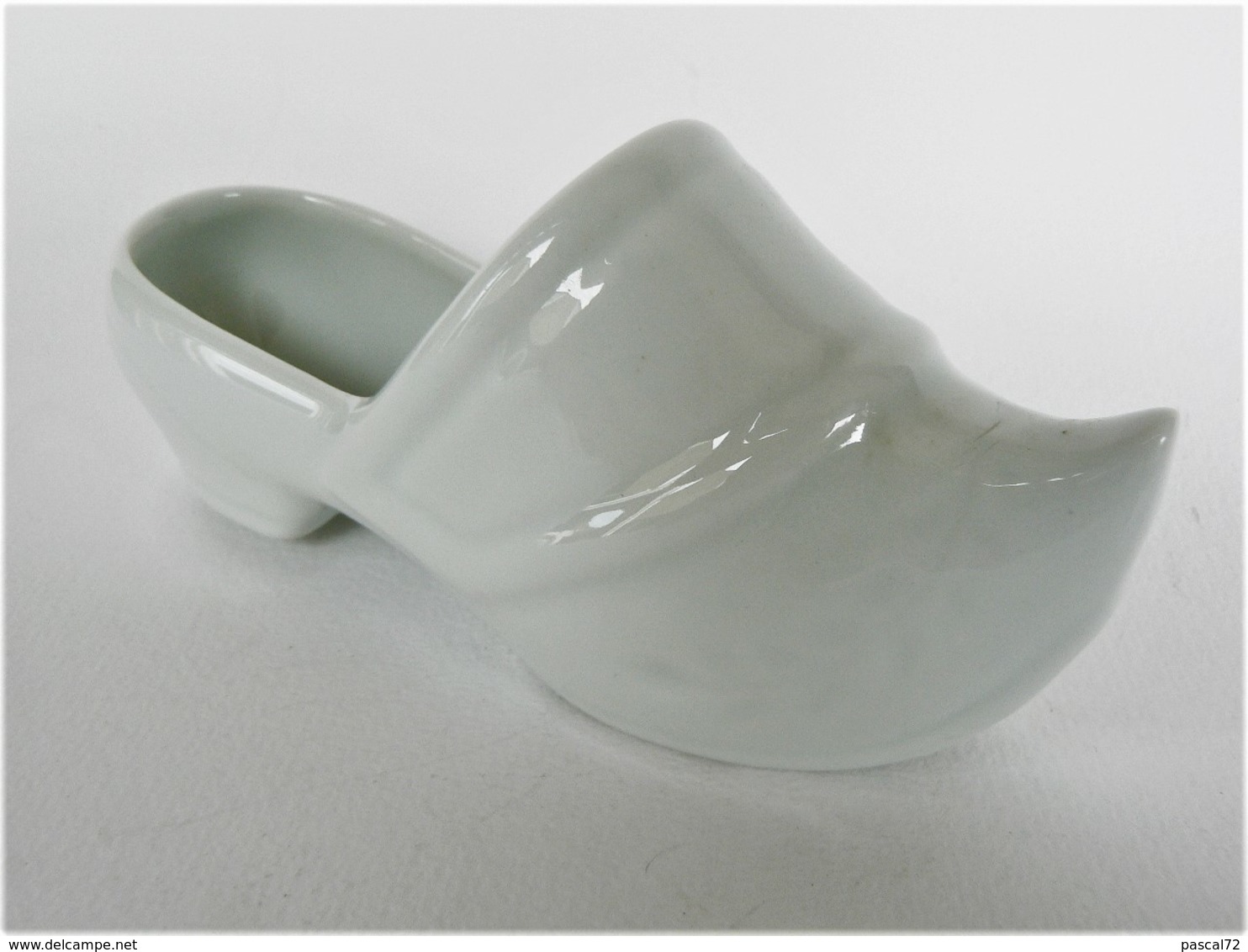 CHAUSSURE MINIATURE DE COLLECTION (27) PORCELAINE DE LIMOGES - Other & Unclassified