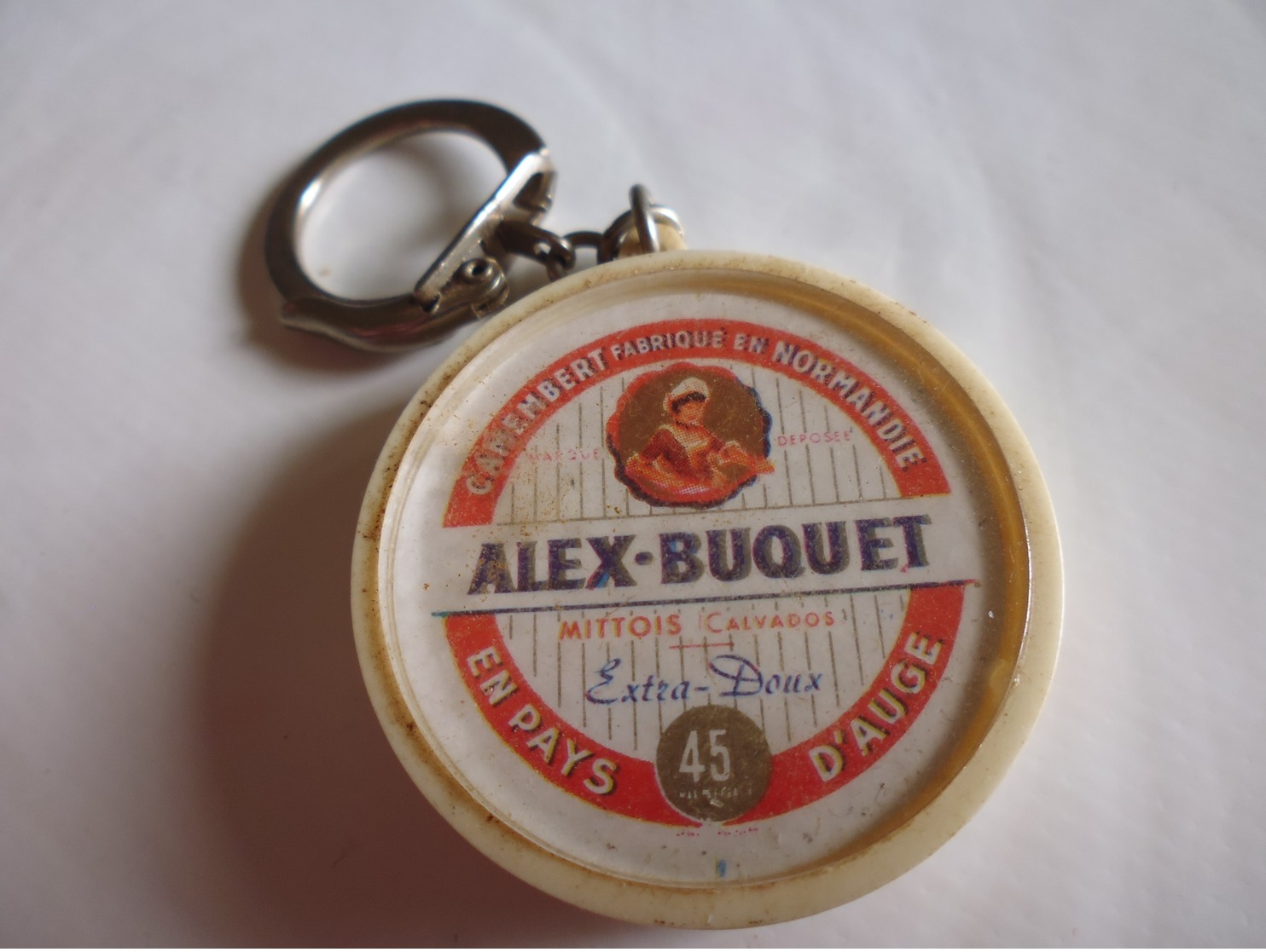 Porte-clef Fromage Camembert Alex Buquet-mittois Calvados - Porte-clefs