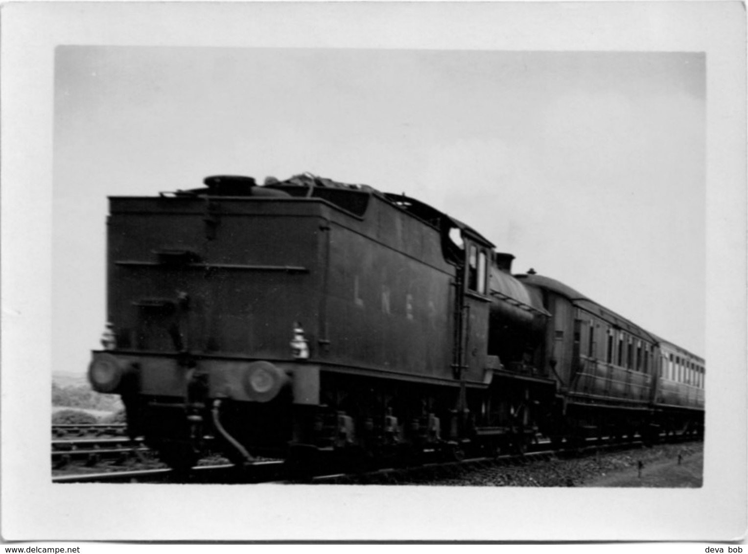 Railway Photo LNER J39 2700 Gresley J39/1 0-6-0 Loco - Trains