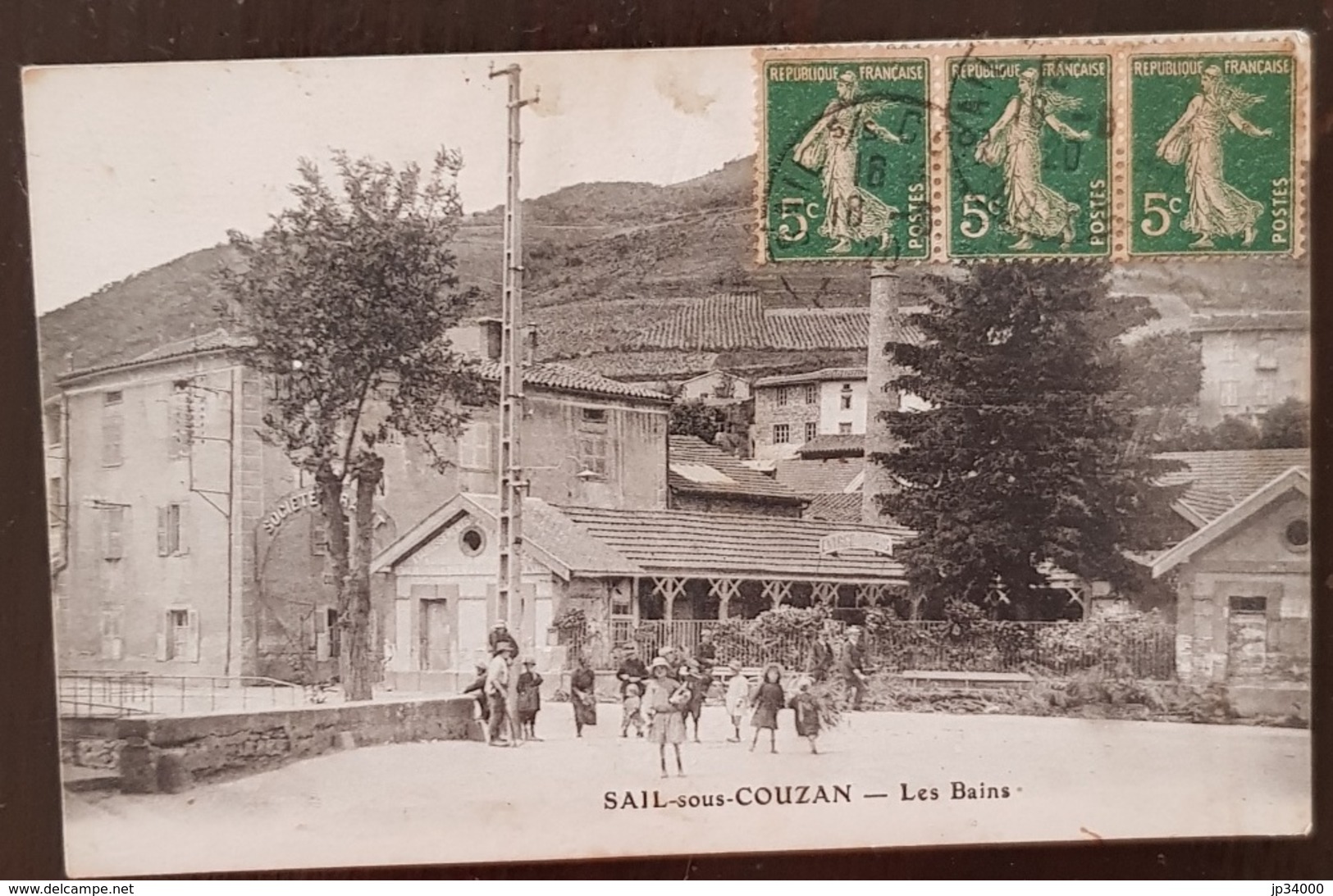 SAIL SOUS COUZAN (42) Les Bains. Carte Animée - Autres & Non Classés