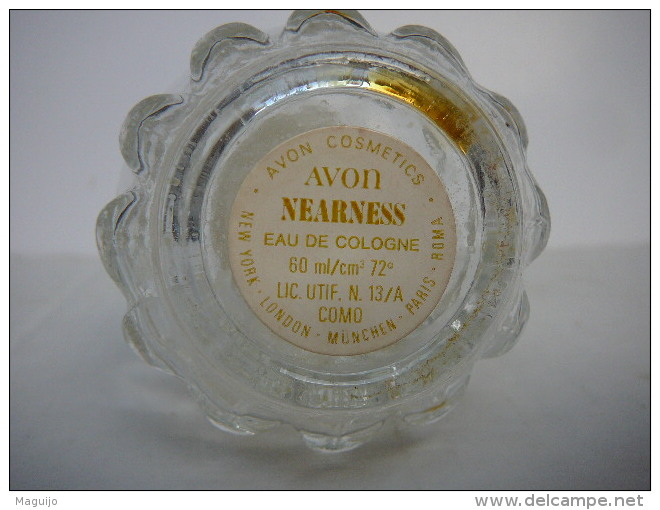 AVON: " NEARNESS" JOLI FLACON ( PAS VAPO)  TRES BON ETAT  LIRE ET VOIR!! - Miniatures Femmes (sans Boite)