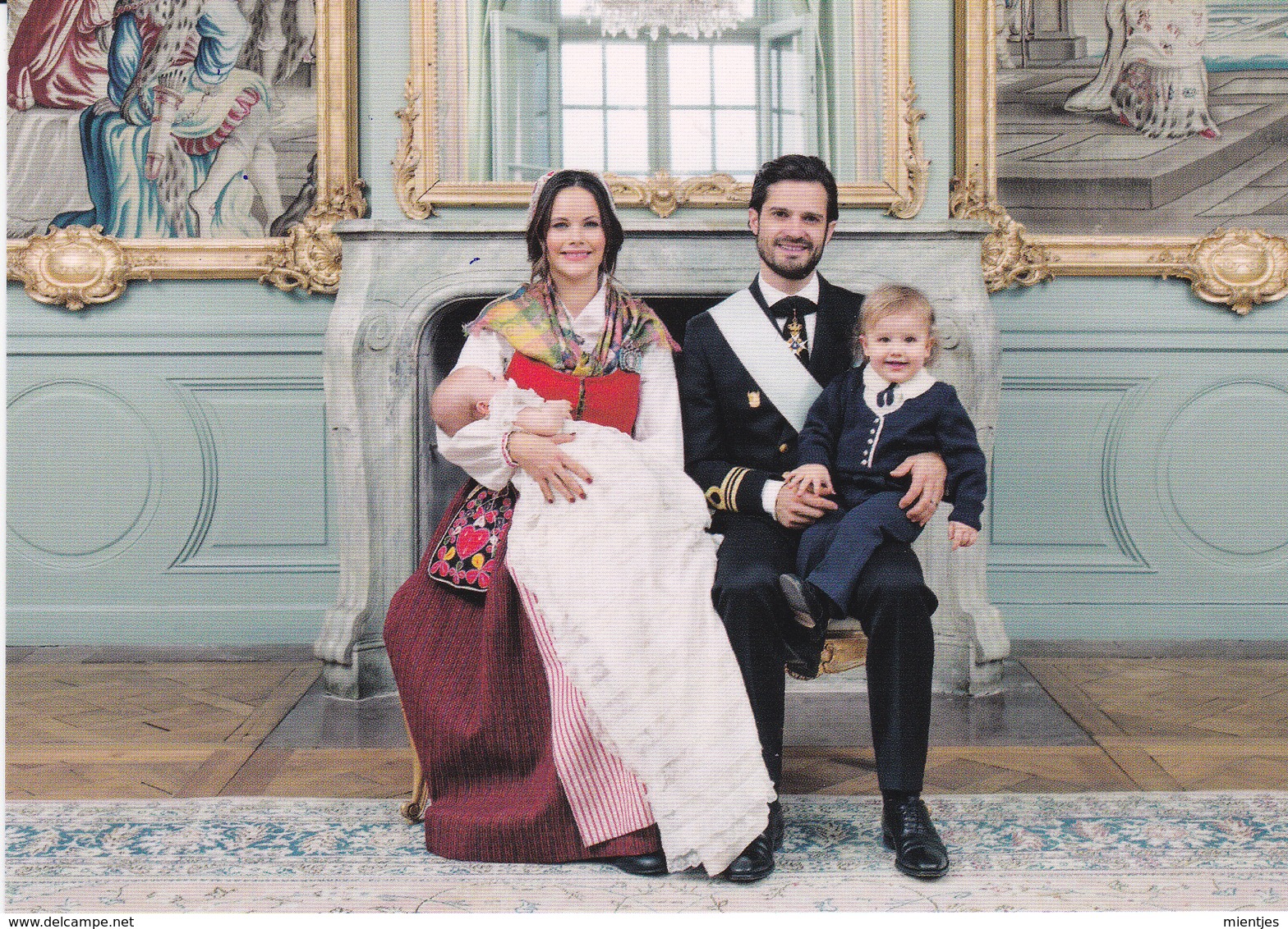 Victoria Of Sweden Estelle Daniel  Carl Philip Sofia  Nicolas  Leonore   Madeleine Oscar  King  CG ( R 107 - Familles Royales