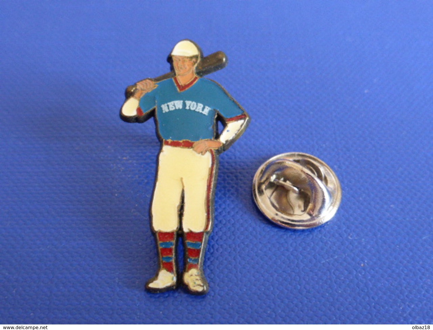 Pin's Base Ball Baseball New York - Joueur Batteur Vintage - Fab Corner (PS10) - Baseball