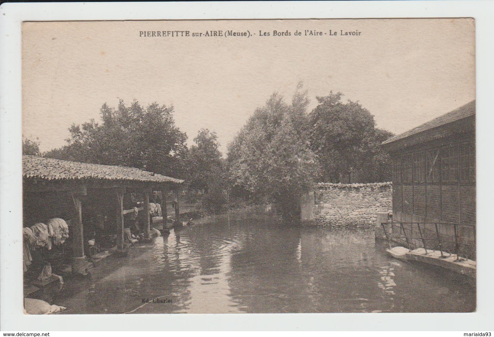 PIERREFITTE SUR AIRE - MEUSE - LES BORDS DE L'AIRE - LE LAVOIR - Pierrefitte Sur Aire