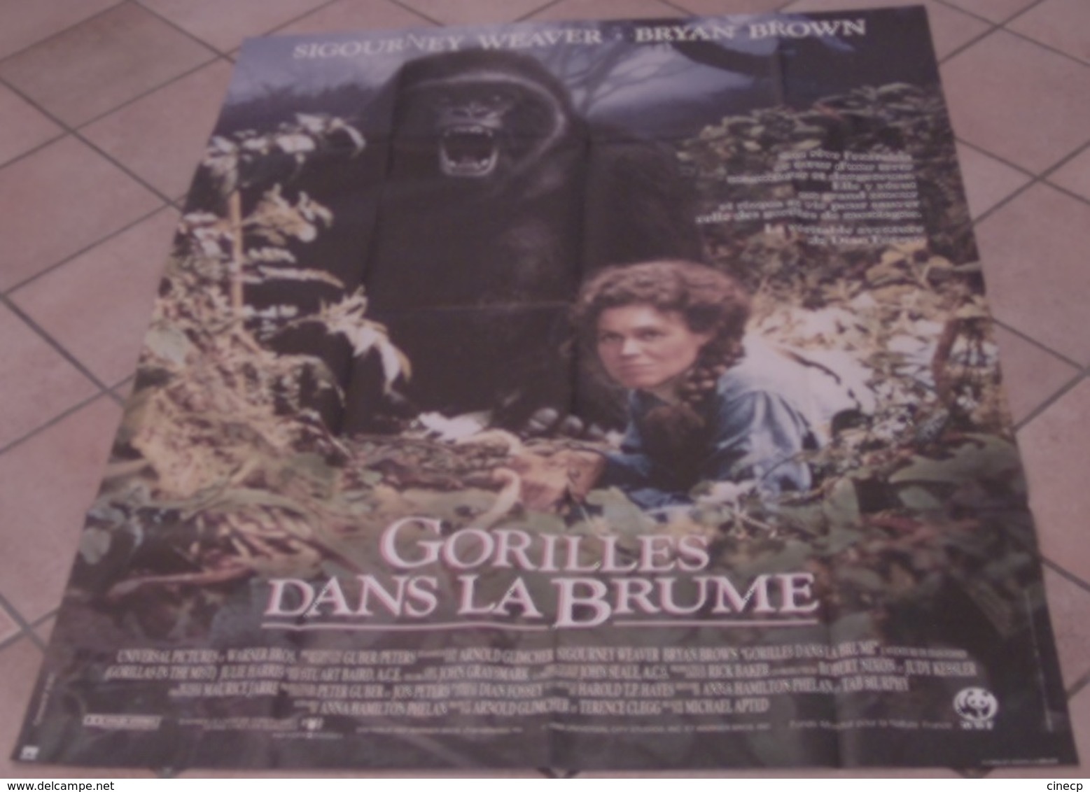 AFFICHE CINEMA ORIGINALE FILM GORILLES DANS LA BRUME Sigourney WEAVER Michael APTED TBE 1988 SINGE - Affiches & Posters