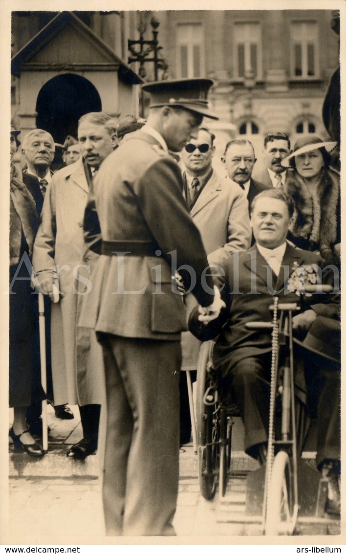 Postcard / ROYALTY / Belgique / België / Koning Leopold III / Roi Leopold III / Remise Drapeau / Gendarmerie / 1936 - Personnages Célèbres