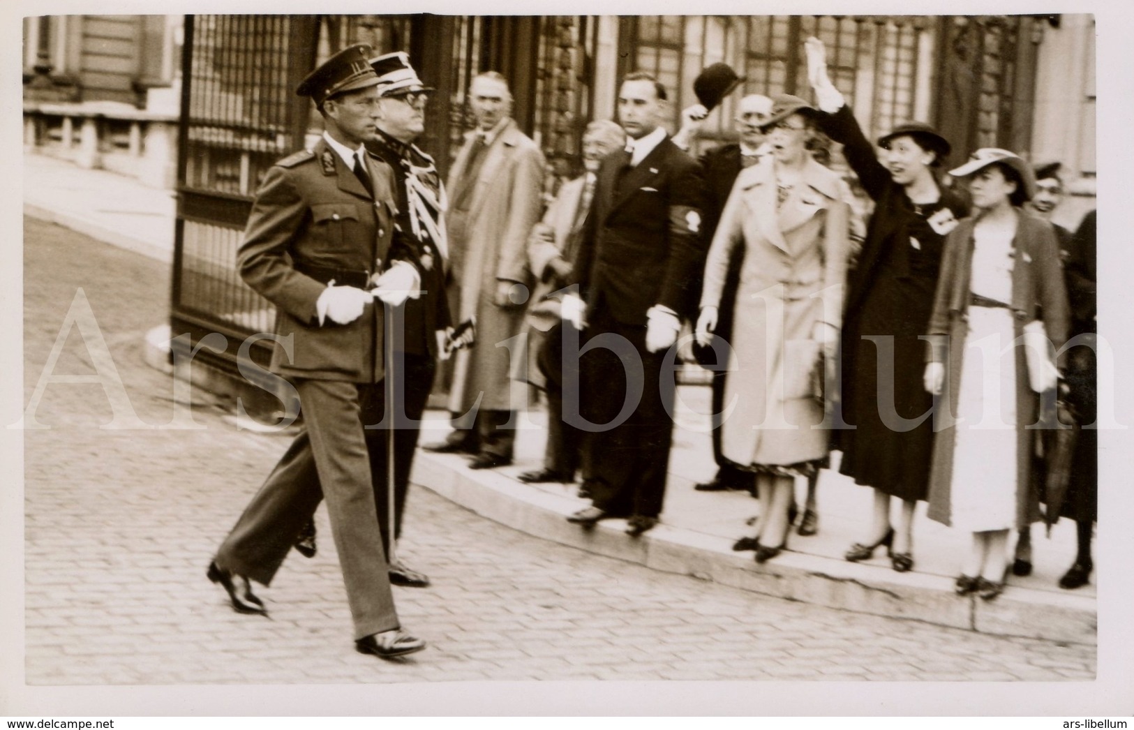 Postcard / ROYALTY / Belgique / België / Koning Leopold III / Roi Leopold III / Remise Drapeau / Gendarmerie / 1936 - Beroemde Personen