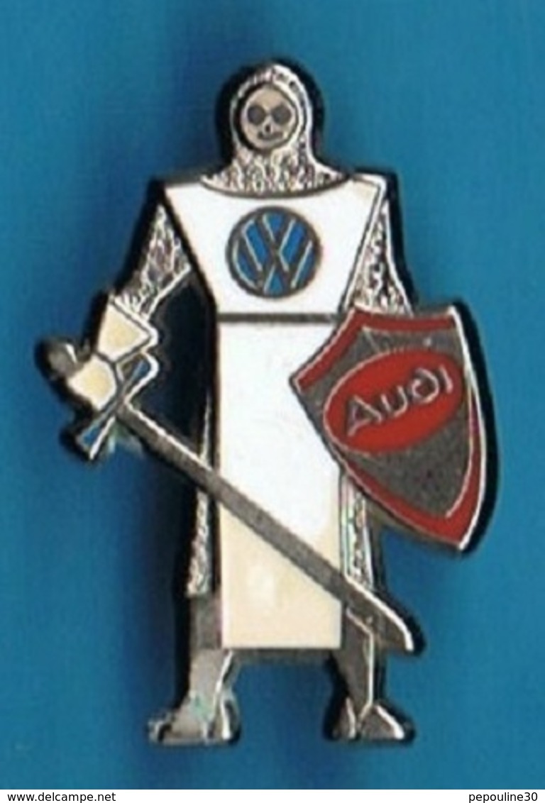 PIN'S //  ** AUDI & VOLKSWAGEN / CHEVALIER EN ARMURE ** . (Jacadi) - Audi