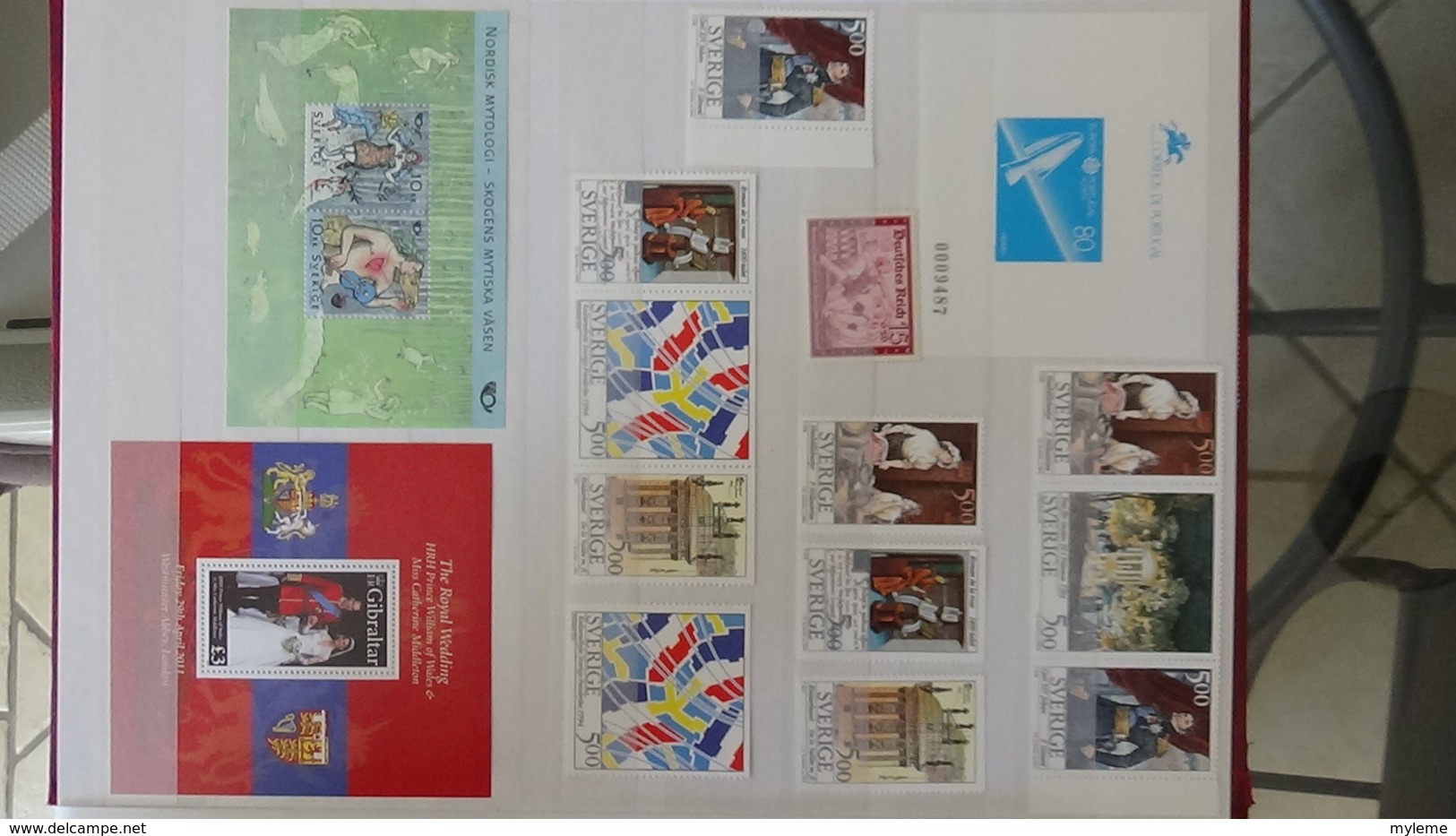 Très belle collection timbres et blocs ** du monde côte sympa.