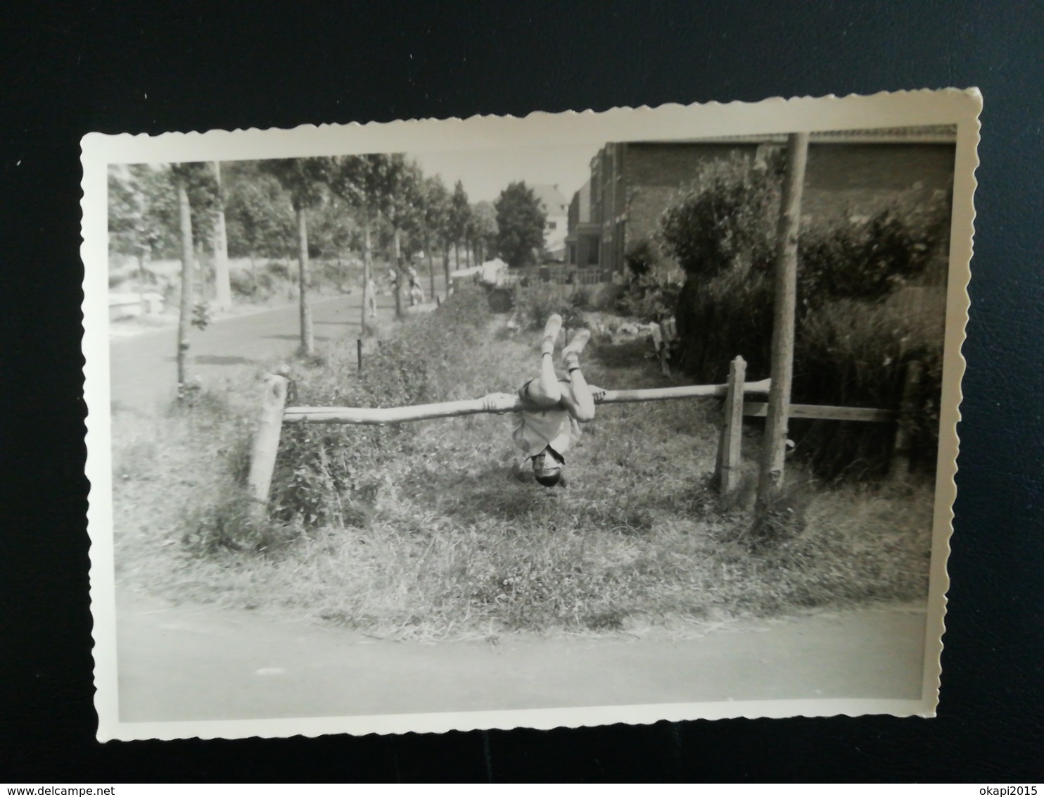 LOT 120 PHOTOS ORIGINALES DONT UN ALBUM DE 30 PHOTOS D UN COUPLE BELGIQUE  ANNÉES MAJORITAIREMENT  1940 À 1960