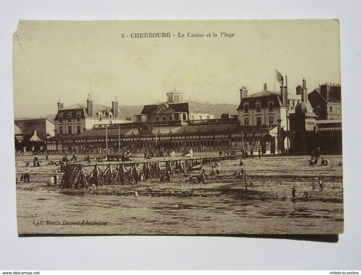 Cherbourg, Le Casino Et La Plage - Cherbourg