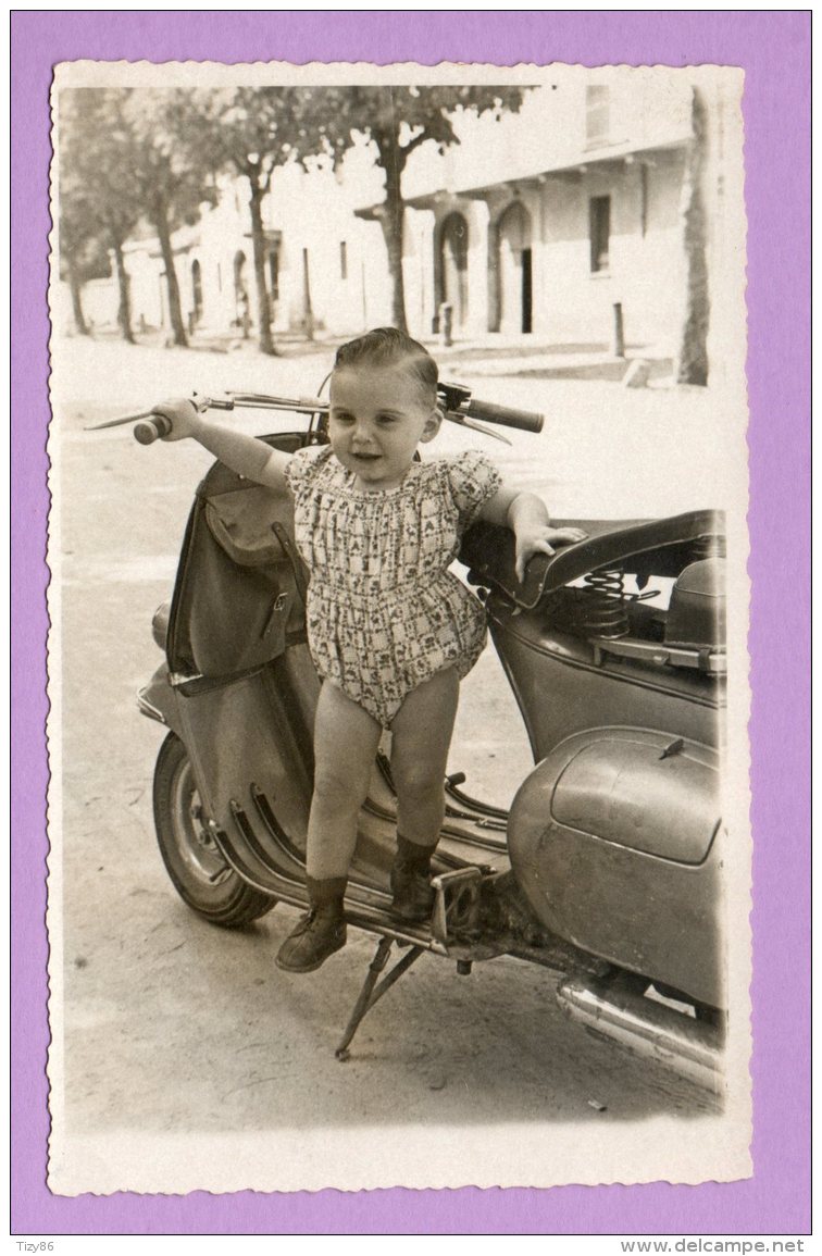Foto Cartolina Anni '50, Bambina Su Moto - Motos