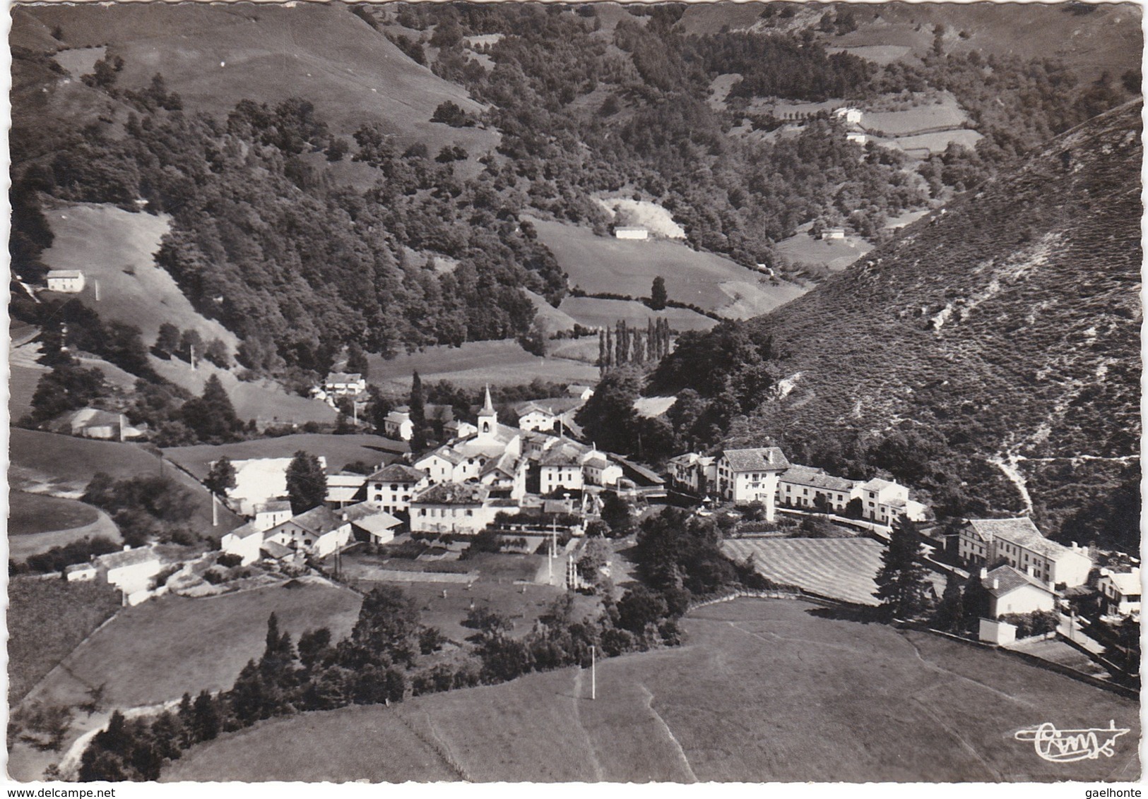 F64-026 LES ALDUDES - VUE GENERALE AERIENNE - Aldudes