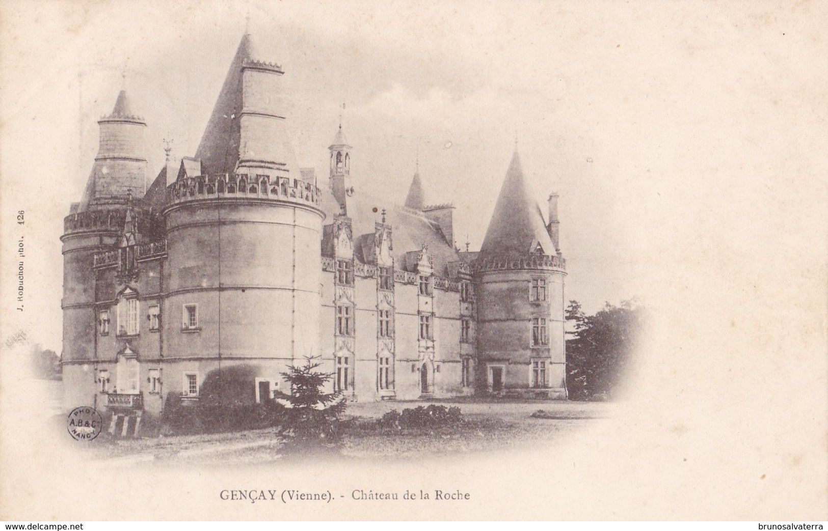 GENCAY - Château De La Roche - Gencay