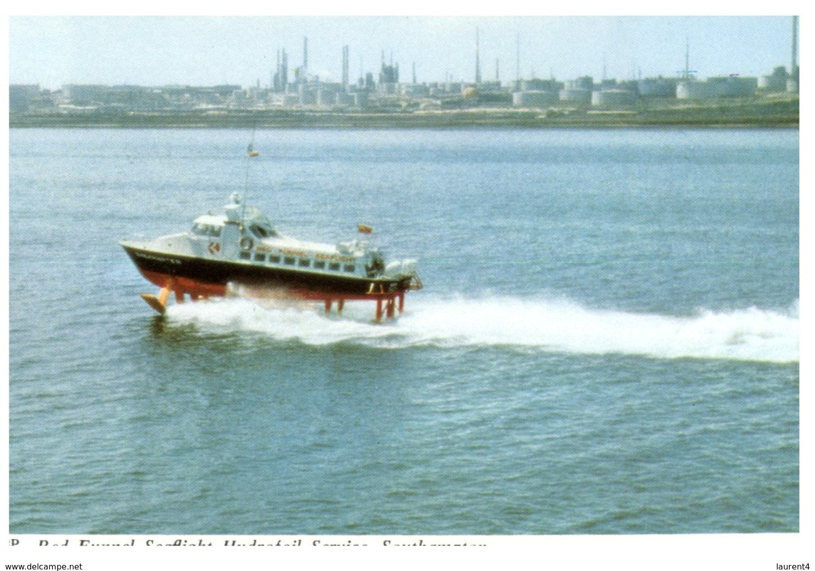 (10) UK - Hydrogliseur - Hydrofoil Red Funnel In Southanpton - Aerodeslizadores