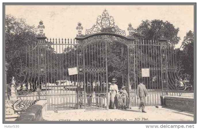 # CPA # NIMES - ENTREE DU JARDIN DE LA FONTAINE - Nîmes