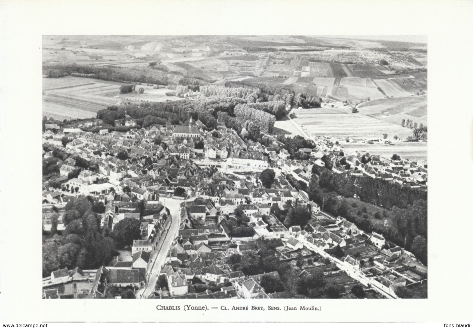 1952 - Héliogravure - Chablis (Yonne) - Vue Aérienne - PREVOIR FRAIS DE PORT - Non Classés