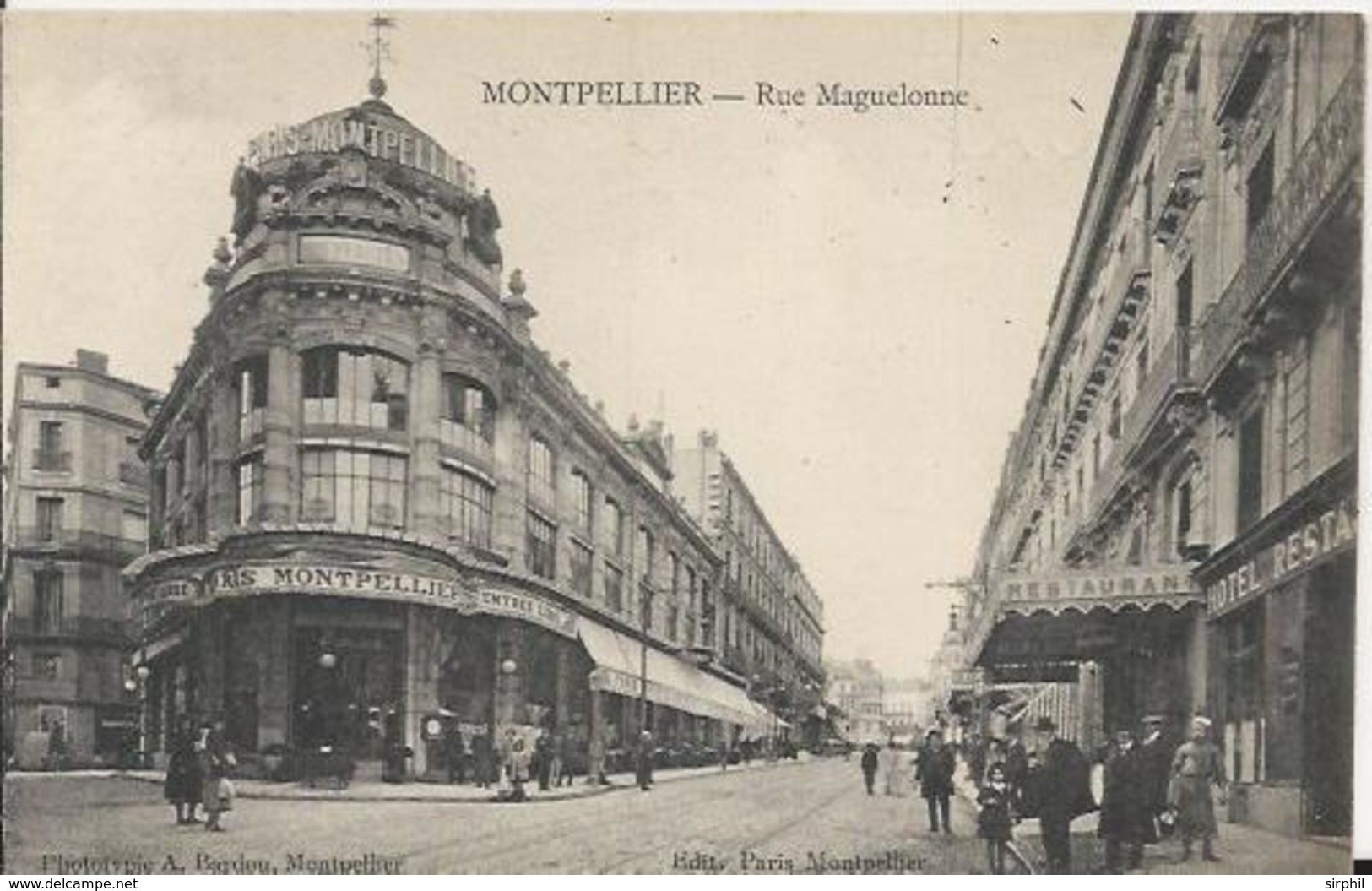 Carte Postale Ancienne De Montpellier La Rue Manguelonne - Montpellier