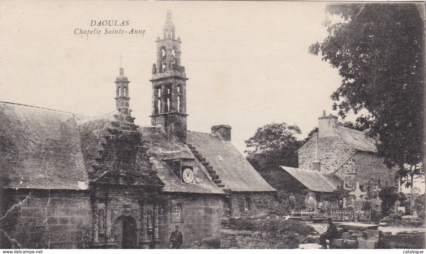 CPA  29 - DAOULAS - Chapelle Sainte-Anne - Daoulas