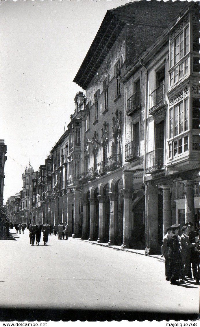 Cpm - Palencia - Calle Mayor - Palencia - Une Plus Grande Rue- - Palencia