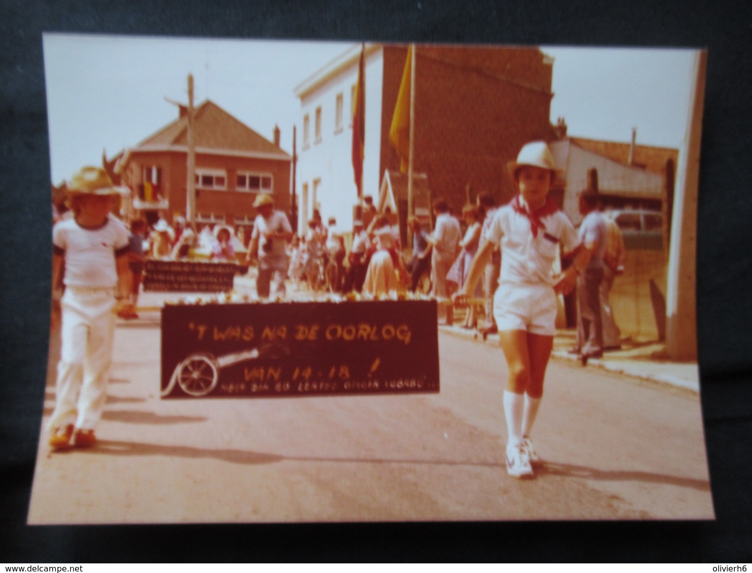 LOT 27 PHOTOS PROCESSION CORSO (M1814) ZUNDERT ? BELGIQUE ? (1 Vue) Char Fleur Etc. - Métiers