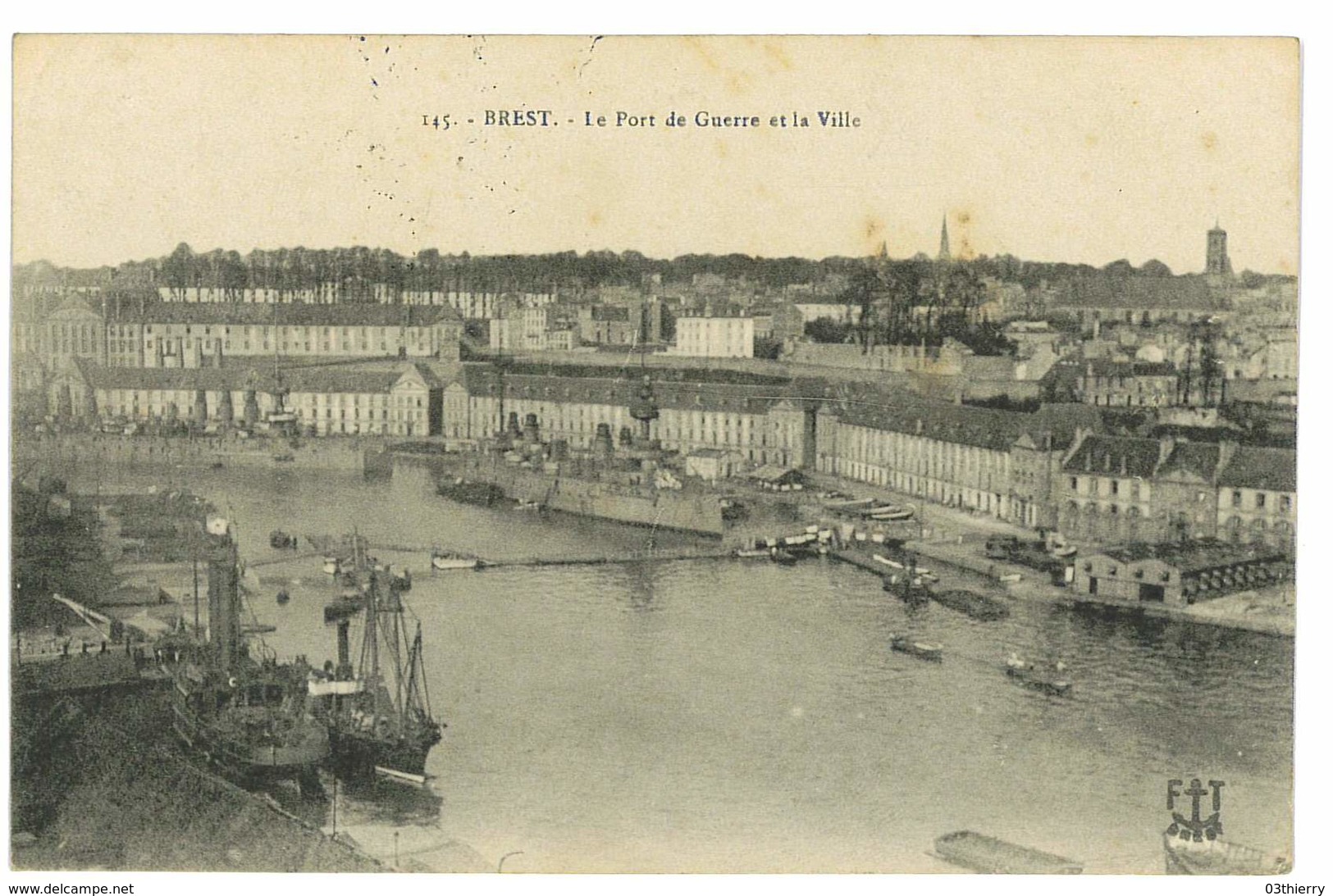 CPA 29 BREST LE PORT DE GUERRE ET LA VILLE - Brest