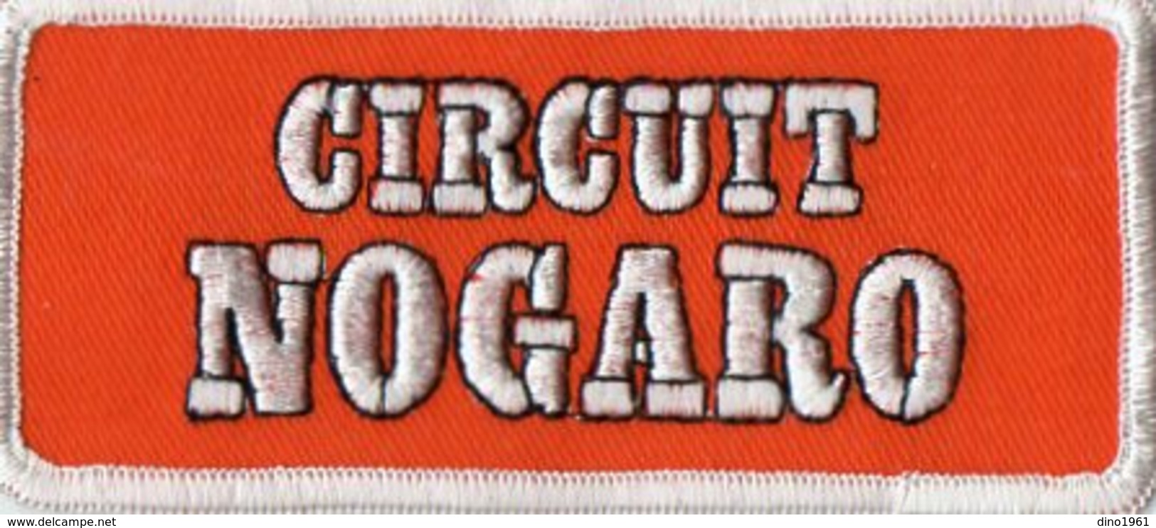 E09 - Sport Automobile - Ecusson 12 X 5,5 - Voiture De Course - Circuit NOGARO - Patches