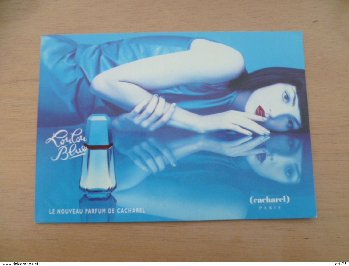 PUBLICITE  PARFUM  LOULOU BLUE - Advertising