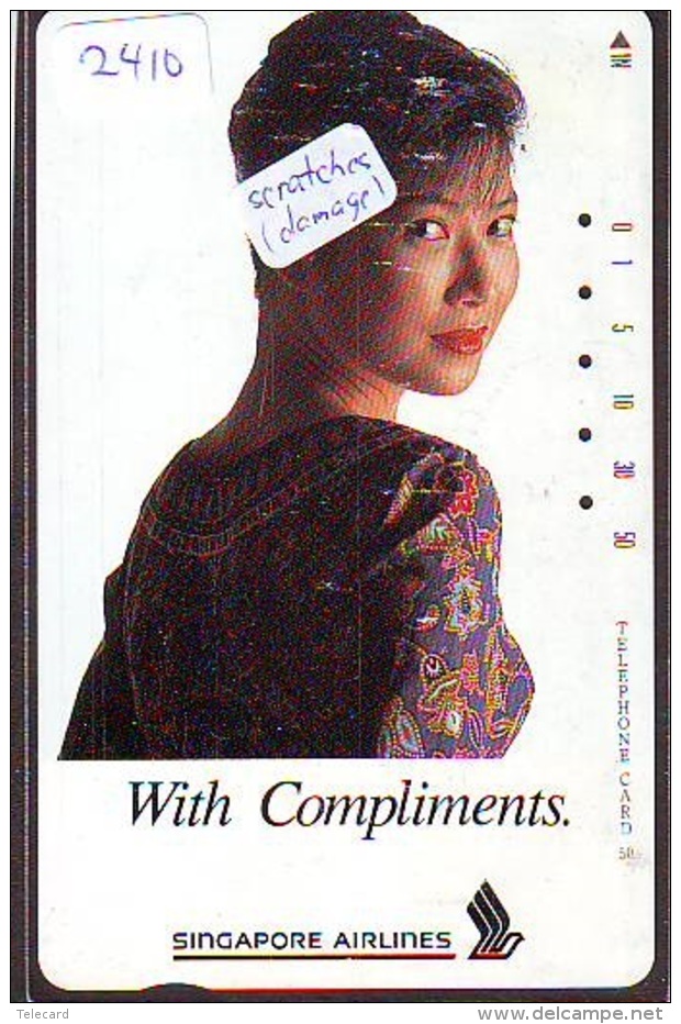 Télécarte  JAPON * SINGAPORE AIRLINES (2410) FEMME STEWARDESS * DAMAGED * AIRLINE Phonecard JAPAN  AIRPLANE * FLUGZEUG - Avions