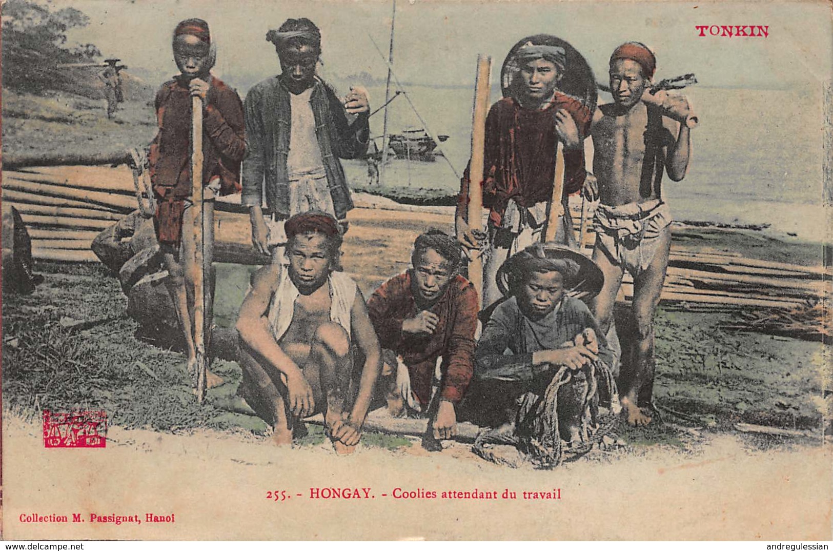 CPA HONGAY - Coolies Attendant Du Travail - Viêt-Nam