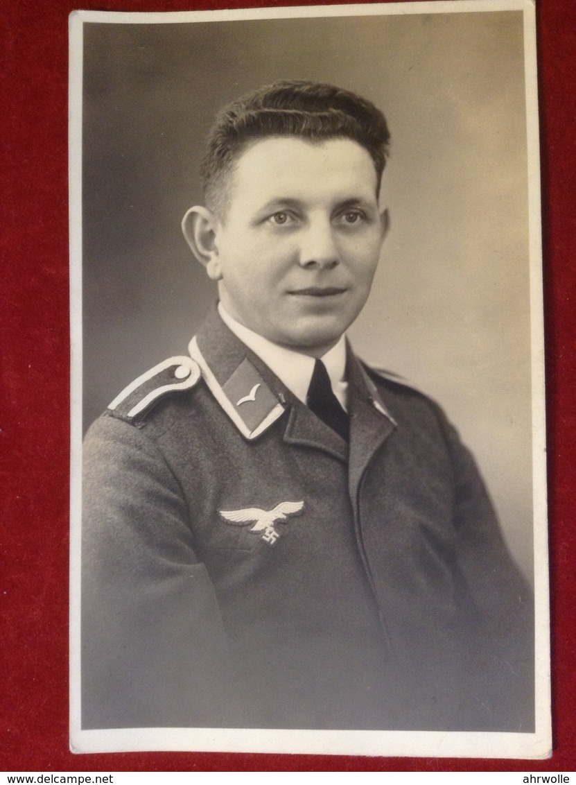 Foto AK Portrait WW2 Soldat Mit Uniform Luftwaffe Reichsadler Hakenkreuz 1943 Elsterwerda - Uniform
