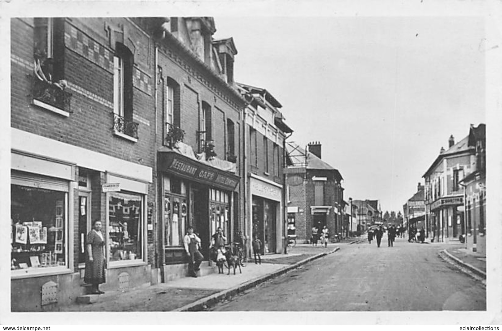 Tergnier     02         Rue Arago. Restaurant. Café   . 1946   (voir Scan) - Altri & Non Classificati